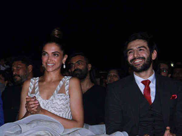 कार्तिक के साथ इंतज़ार