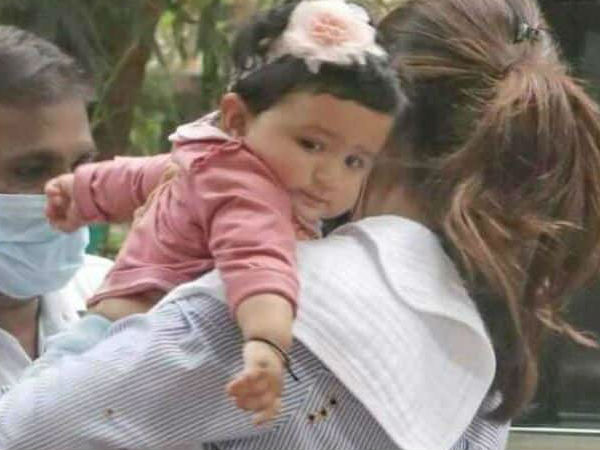 शिल्पा शेट्टी ने बेटी का चेहरा छिपाया
