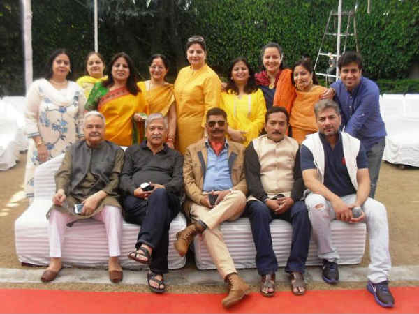 पेशे से पत्रकार
