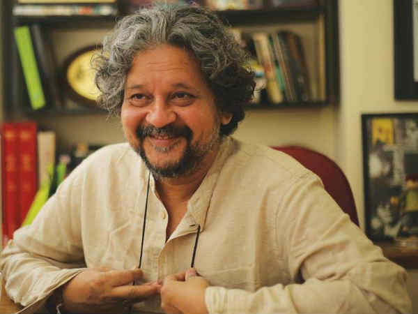 असली टीचर हैं निकुंभ सर