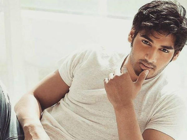 अहान शेट्टी अहान शेट्टी