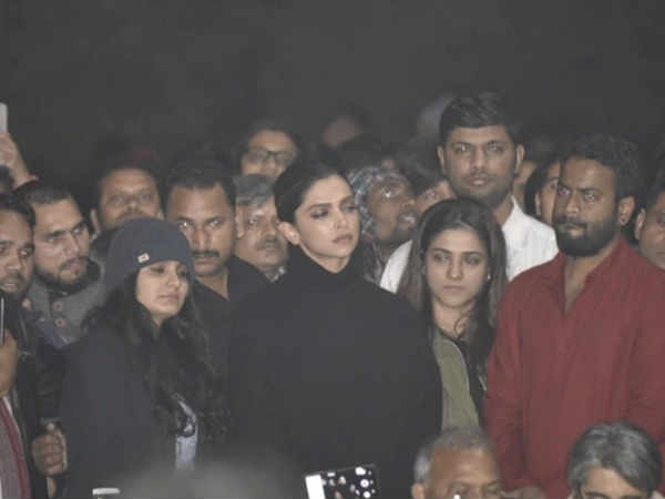 दीपिका पादुकोण का जेएनयू दौरा