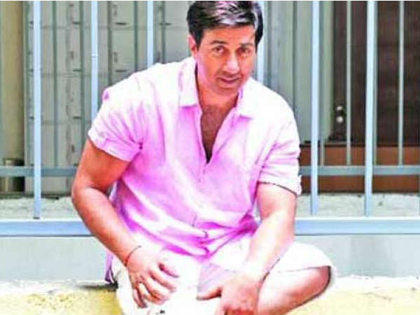 किसान संगठनों की घेराव की बात