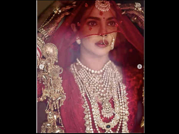 हॉलीवुड में मिले