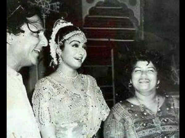 janhvi-kapoor-to-play-sridevi-in-remo-d-souza-s-saroj-khan-biopic janhvi-kapoor-to-play-sridevi-in-remo-d-souza-s-saroj-khan-biopic
