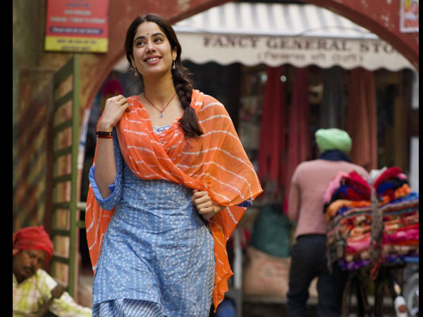 जाह्नवी कपूर का फर्स्ट लुक