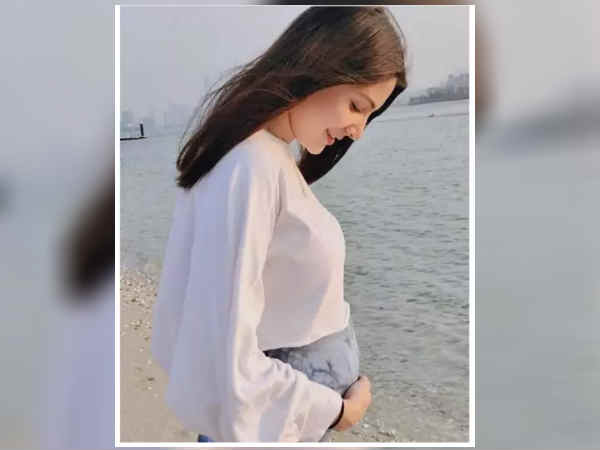 शेयर की पहली तस्वीर