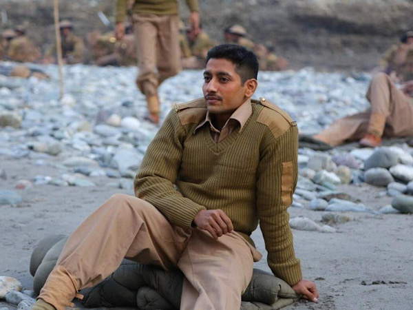 '1962 वॉर इन द हिल्स' की शूटिंग लद्दाख में हुई है। वह काफी चैलेंजिग रही होगी? '1962 वॉर इन द हिल्स' की शूटिंग लद्दाख में हुई है। वह काफी चैलेंजिग रही होगी?