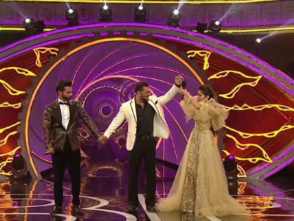 rubina-dilaik-wins-bigg-boss-season-14-forgets-to-take-the-trophy rubina-dilaik-wins-bigg-boss-season-14-forgets-to-take-the-trophy