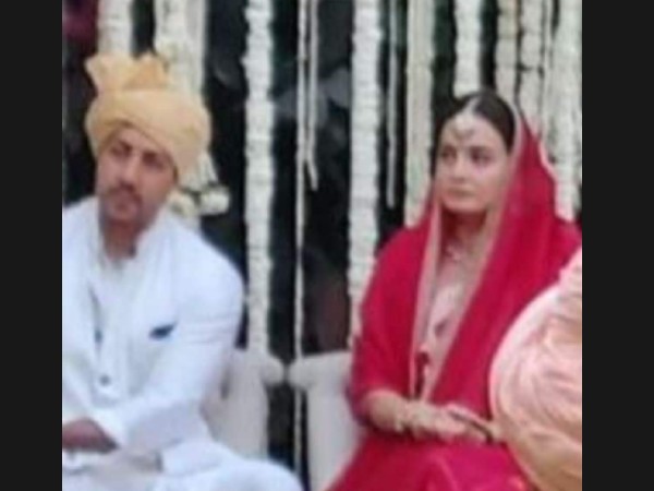 पहले ही छिपा दिए जूते
