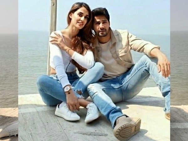 भेड़िया की शूटिंग में जुटेंगे