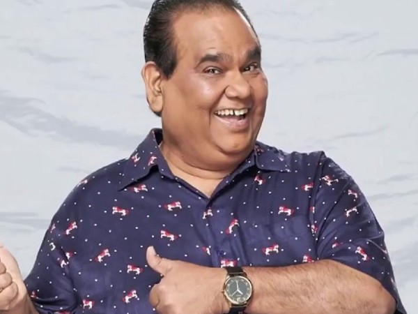भूमिकाओं से हंसाया भूमिकाओं से हंसाया