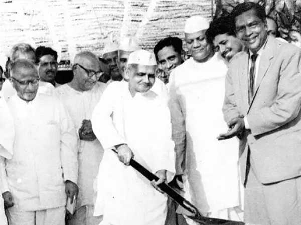 दादाजी बड़े आदमी दादाजी बड़े आदमी