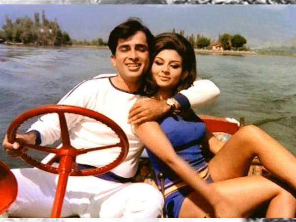 2-year-old-saif-ali-khan-ran-to-save-uncle-shashi-kapoor-s-life-interesting-trivia-unknown-storiess 2-year-old-saif-ali-khan-ran-to-save-uncle-shashi-kapoor-s-life-interesting-trivia-unknown-storiess