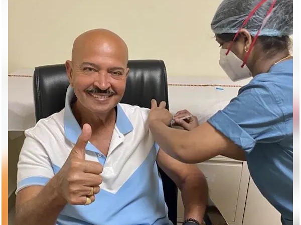 राकेश रोशन ने भी कोरोना वैक्सीन लगवाई राकेश रोशन ने भी कोरोना वैक्सीन लगवाई