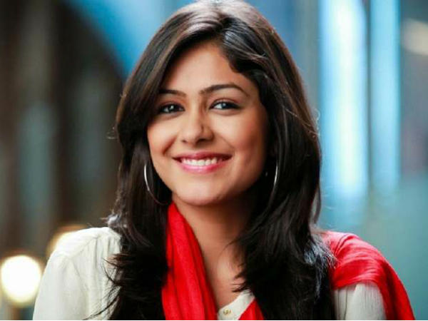 Mrunal Thakur Mrunal Thakur