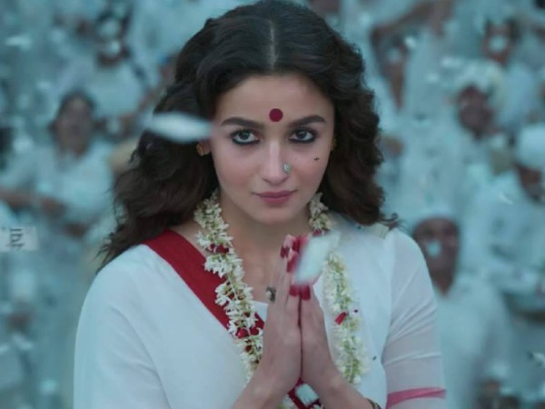 ओटीटी पर रिलीज हो सकती है गंगूबाई काठियावाड़ी ओटीटी पर रिलीज हो सकती है गंगूबाई काठियावाड़ी