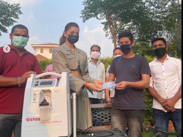 नेक काम में भी आगे नेक काम में भी आगे