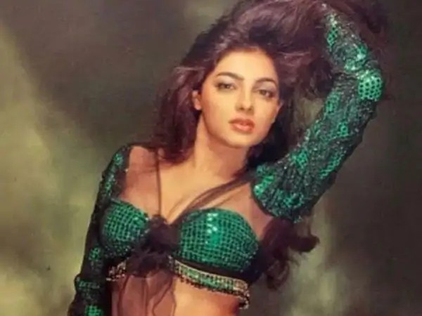 ममता कुलकर्णी को बैक टू बैक मिलने लगे ऑफर ममता कुलकर्णी को बैक टू बैक मिलने लगे ऑफर