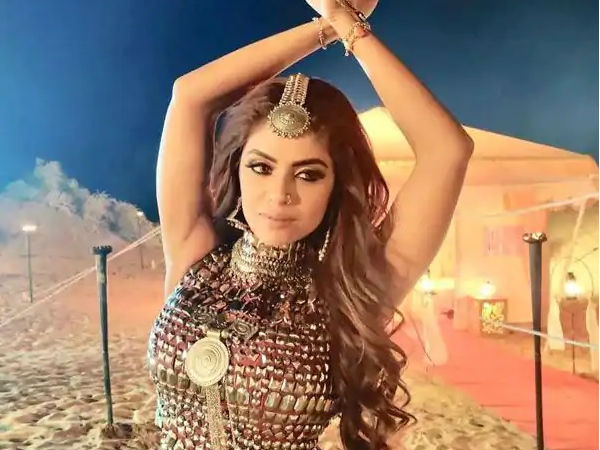 बॅाडी शेमिंग गलत है बॅाडी शेमिंग गलत है