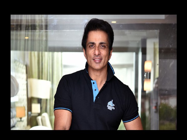 इतनी तेजी से मैसेज आ रहे हैं कि पढ़ना मुश्किल इतनी तेजी से मैसेज आ रहे हैं कि पढ़ना मुश्किल