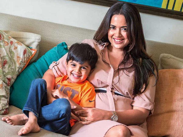 बच्चे संक्रमित हो रहे हैं बच्चे संक्रमित हो रहे हैं