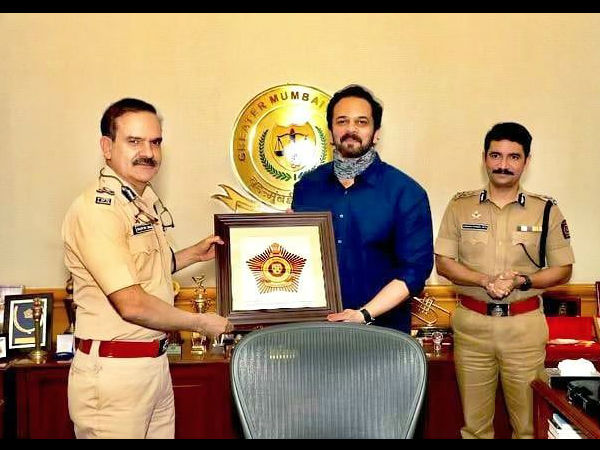 फ्रंटलाइन वारियर के लिए अच्छा कार्य फ्रंटलाइन वारियर के लिए अच्छा कार्य