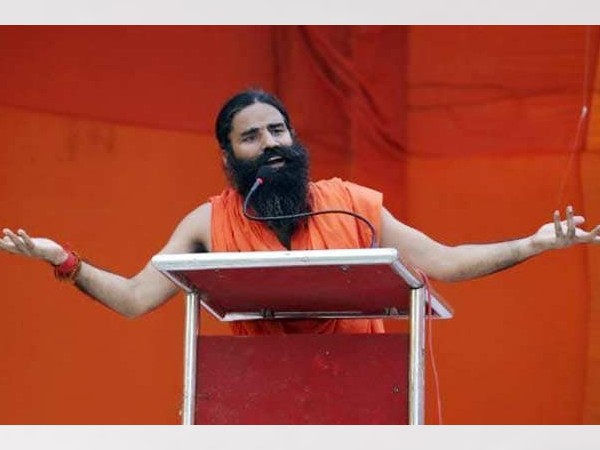 आयुर्वेद में सभी इलाज है आयुर्वेद में सभी इलाज है