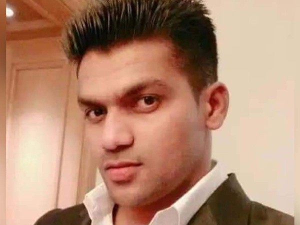 लिव इन में रहते थे लिव इन में रहते थे