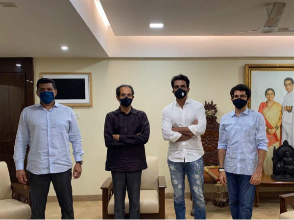सोनू सूद को ये दवाइयां भिन्न फार्मेसीस से मिली सोनू सूद को ये दवाइयां भिन्न फार्मेसीस से मिली