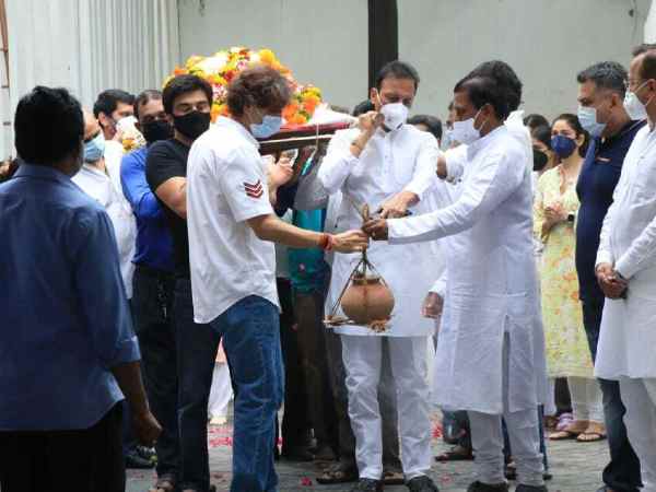 चंकी पांडे की मां स्नेहलता पांडे चंकी पांडे की मां स्नेहलता पांडे