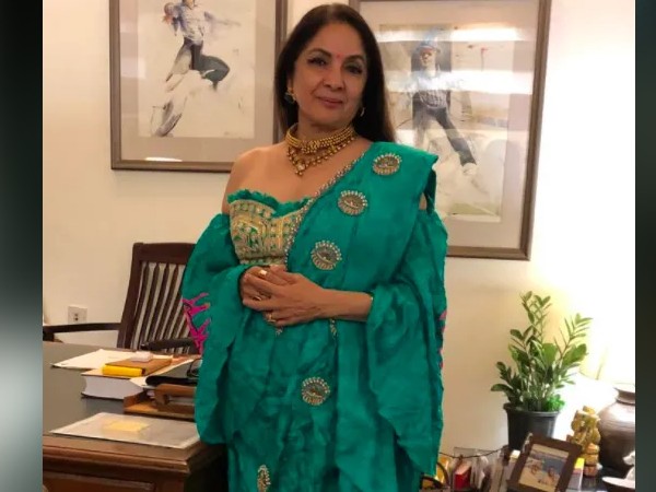 आर्य समाज मंदिर में नीना गुप्ता ने की पहली शादी आर्य समाज मंदिर में नीना गुप्ता ने की पहली शादी