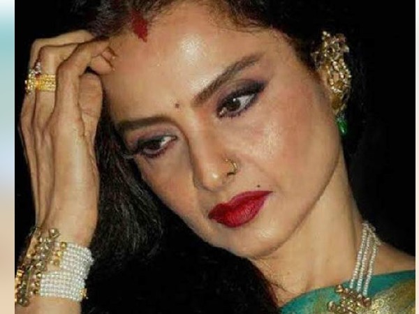 क्या रेखा ने कभी इन अफवाहों पर रिएक्ट किया? क्या रेखा ने कभी इन अफवाहों पर रिएक्ट किया?