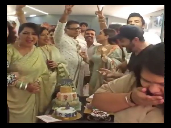 फैंस का शुक्रगुजार हूं - श्रद्धा आर्या फैंस का शुक्रगुजार हूं - श्रद्धा आर्या
