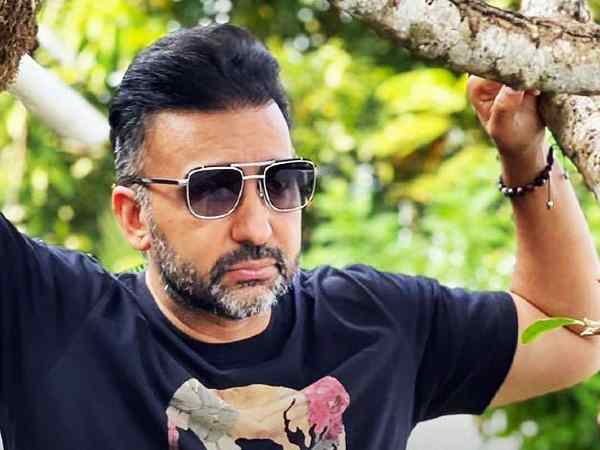 बेटे के नाम पर कंपनी बेटे के नाम पर कंपनी