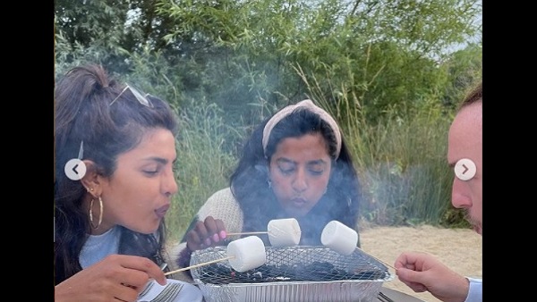 प्रियंका चोपड़ा ने लिखा 3 दोस्तों के साथ प्रियंका चोपड़ा ने लिखा 3 दोस्तों के साथ