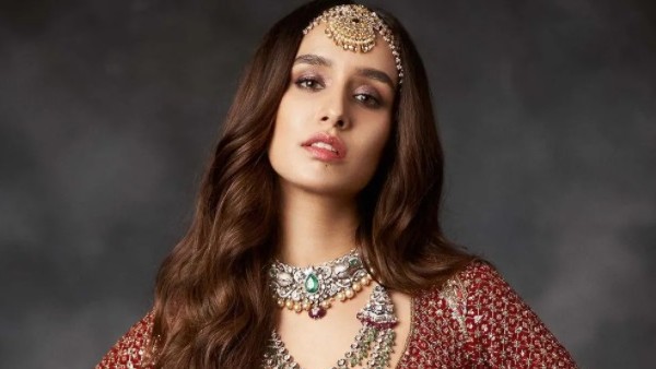 सफल अदाकाराओं में से एक सफल अदाकाराओं में से एक