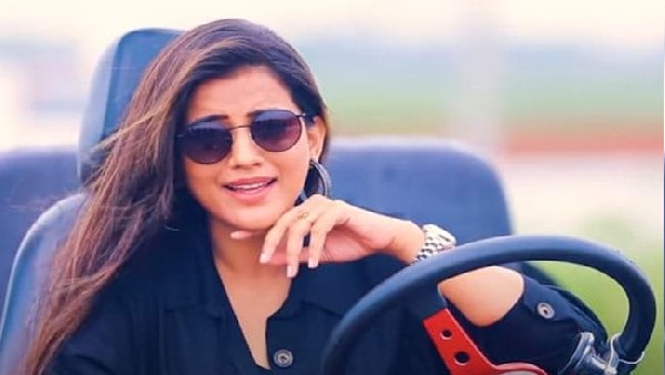 अक्षरा सिंह की एंट्री, Bigg Boss ओटीटी पर सेंसरशिप नहीं अक्षरा सिंह की एंट्री, Bigg Boss ओटीटी पर सेंसरशिप नहीं