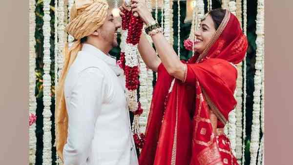 प्रेगनेंसी की वजह से नहीं की है शादी प्रेगनेंसी की वजह से नहीं की है शादी