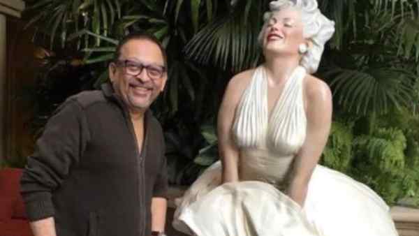 लारा दत्ता ने दी श्रद्धांजलि लारा दत्ता ने दी श्रद्धांजलि