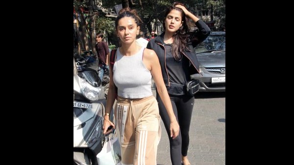 शिबानी दांडेकर-मुझे कोई फर्क नहीं पड़ता शिबानी दांडेकर-मुझे कोई फर्क नहीं पड़ता