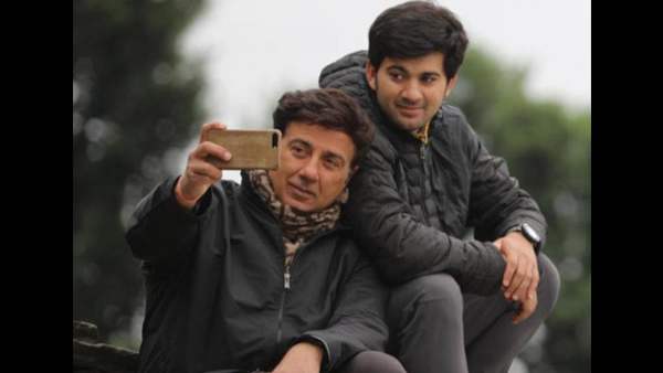 बैक टू बैक बेटों का डेब्यू बैक टू बैक बेटों का डेब्यू