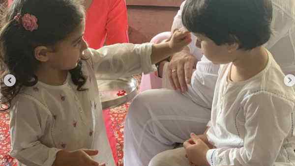 पिछली राखी की तस्वीर पिछली राखी की तस्वीर
