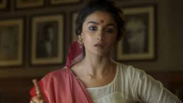 RRR में आलिया भट्ट RRR में आलिया भट्ट