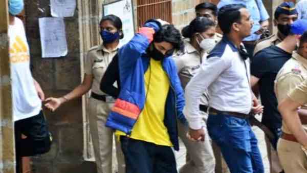 14 दिन से जेल में आर्यन 14 दिन से जेल में आर्यन