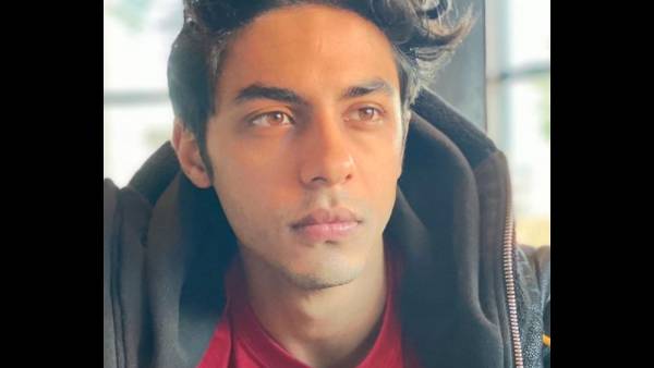 कंगना रनौत ने दिया इशारा कंगना रनौत ने दिया इशारा