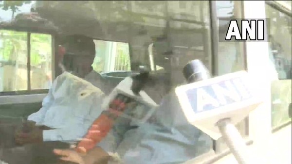 शाहरुख खान के घर से क्या बोली एनसीबी शाहरुख खान के घर से क्या बोली एनसीबी