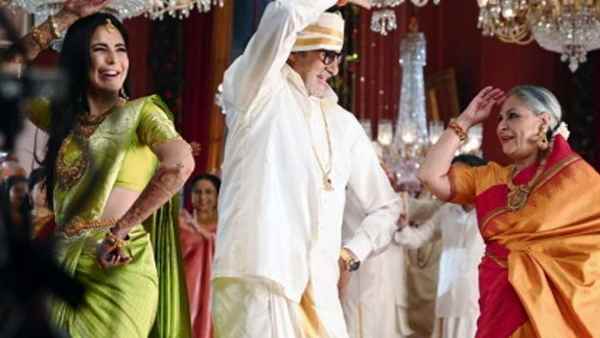कैटरीना कैफ बनीं अमिताभ बच्चन की बेटी कैटरीना कैफ बनीं अमिताभ बच्चन की बेटी
