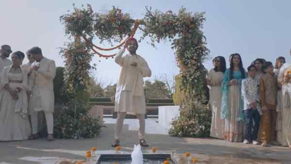 दुलहन पर पड़ी पहली नज़र दुलहन पर पड़ी पहली नज़र