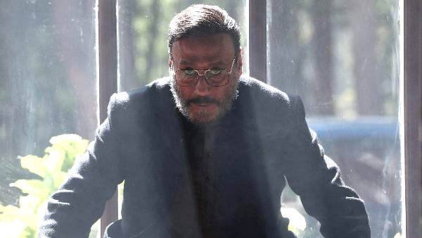 आतंकवाद पर बनी फिल्म सूर्यवंशी आतंकवाद पर बनी फिल्म सूर्यवंशी